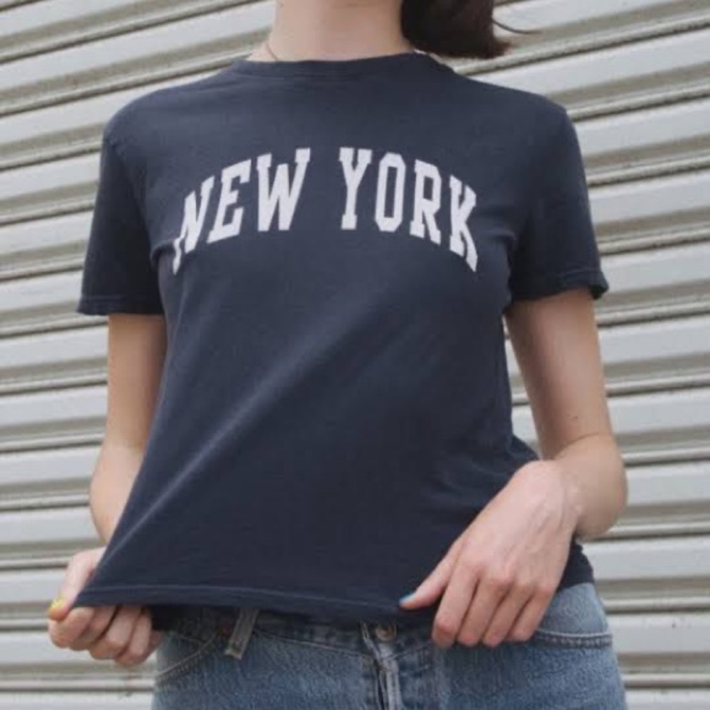 Brandy Melville Chloe New York Baby Tee Top